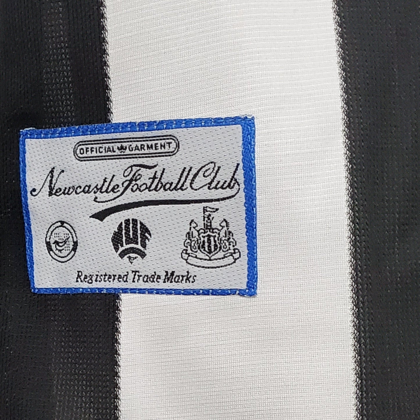 Camiseta Newcastle 1995-1996 Titular