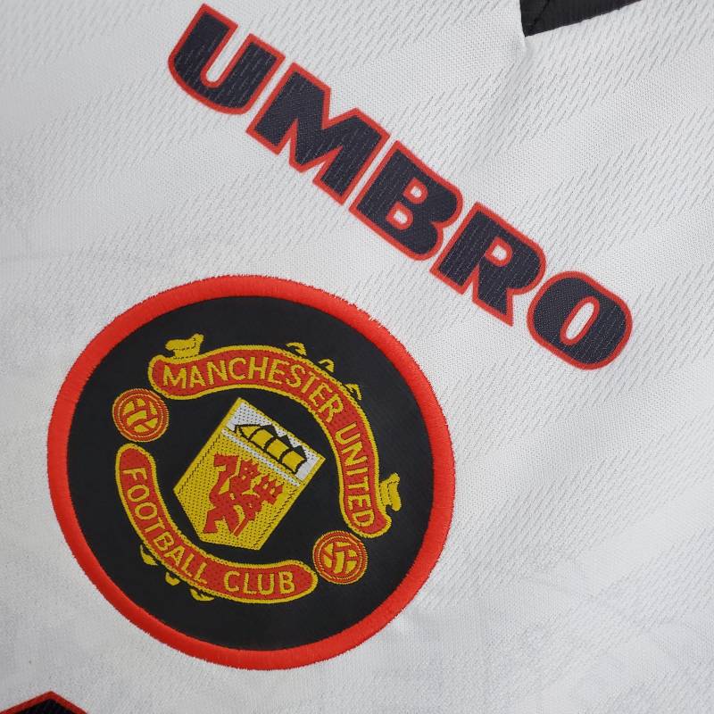Manchester United 1996-1997 Away Shirt