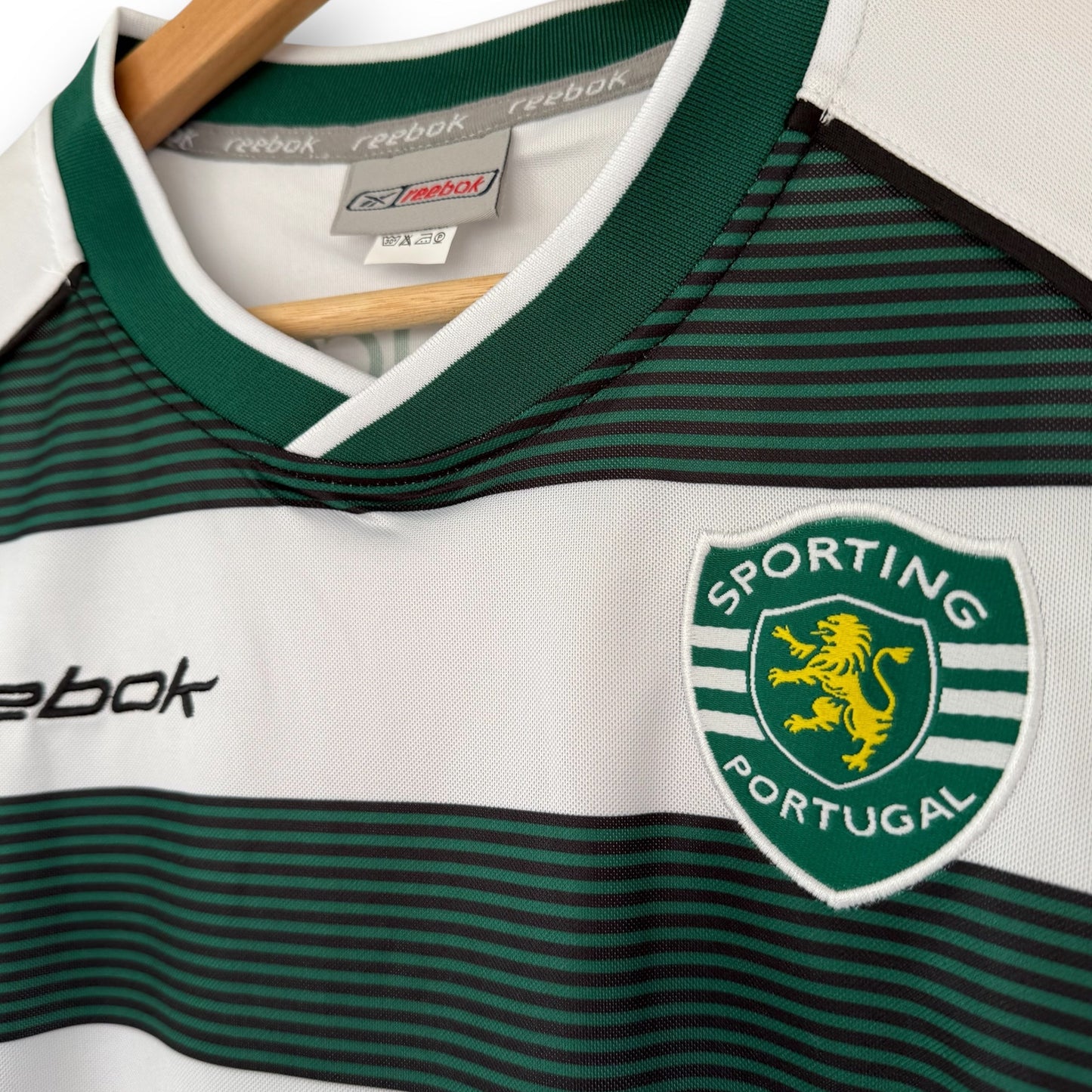 Camiseta Sporting de Lisboa 2001-2003 Titel