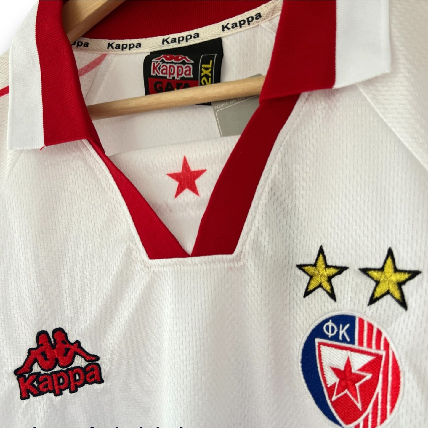 Camiseta Estrella Roja de Belgrado 1995-1997 Besucherin