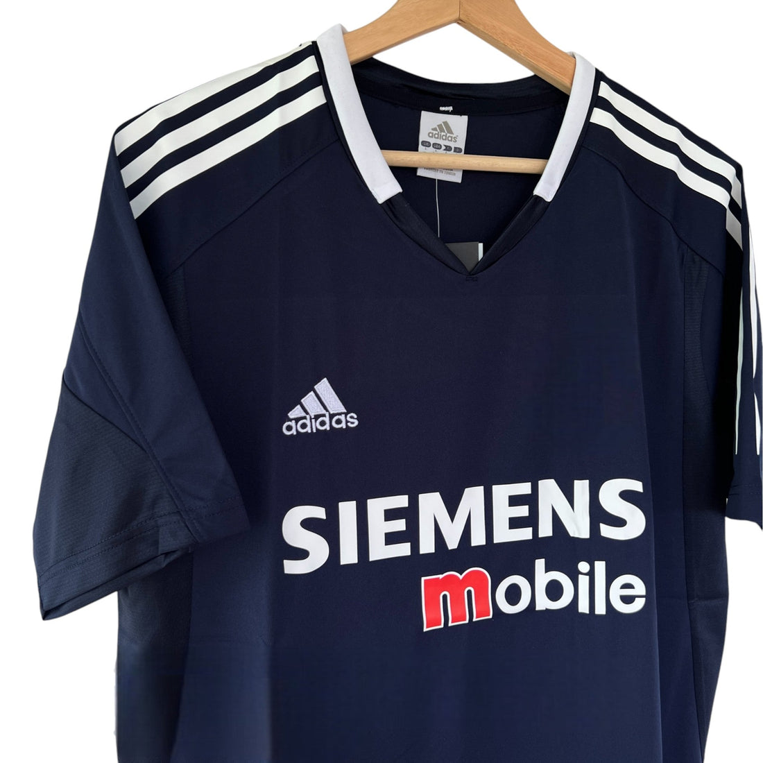 Real Madrid 2004-2005 Alternative Shirt