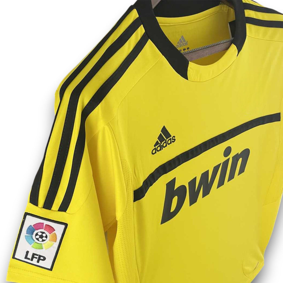 Camiseta Real Madrid 2011-2012  Portero