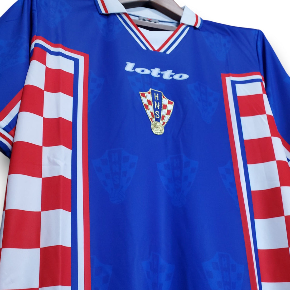 Kroatien 1998 Auswärtstrikot