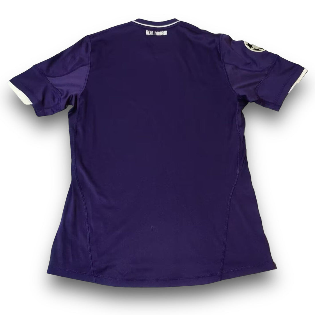 Real Madrid 2010-2011 Alternative Shirt
