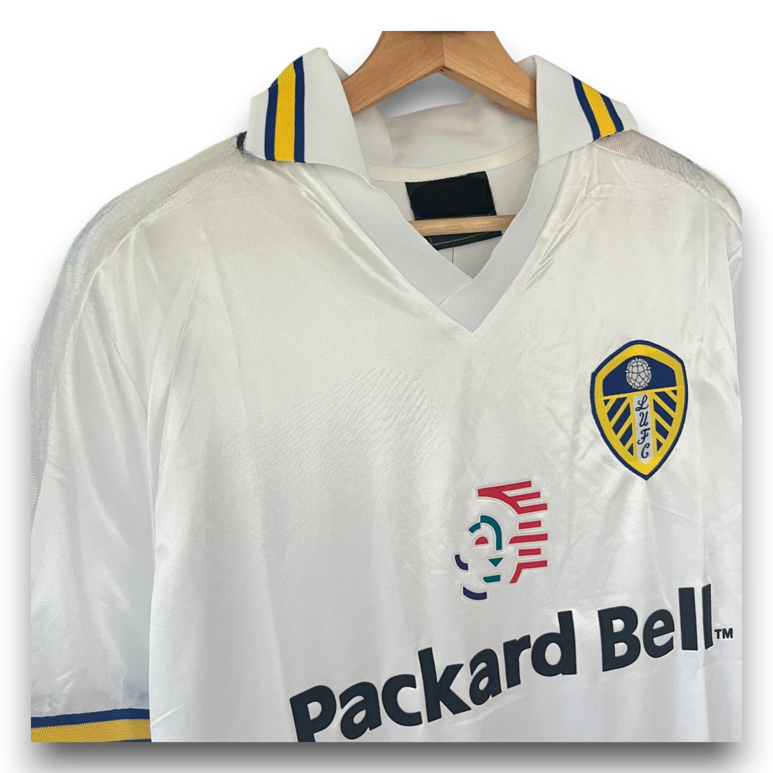 Camiseta Leeds United 1998-1999 Titel